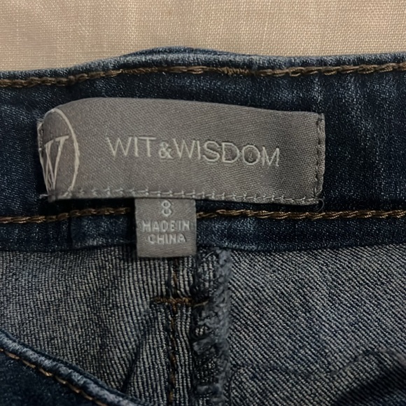 Wit & Wisdom Size 8 Jeans - Picture 2 of 3